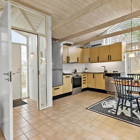 Stunning In With Kitchen *